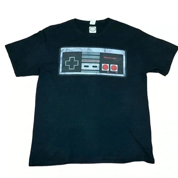 Nintendo NES Controller T-Shirt - Picture 1 of 4
